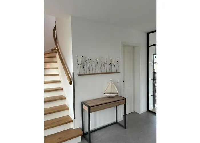 Reethus In With The Sea